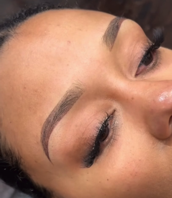 Powder ombre eyebrows! - Ombre powder brows are a permanent make up treatment that inserts tiny dots of pigment into the skin. It creates a more shaded effect, for that soft ombre eyebrow look! Powder ombre eyebrows! - Ombre powder brows are a permanent make up treatment that inserts tiny dots of pigment into the skin. It creates a more shaded effect, for that soft ombre eyebrow look!