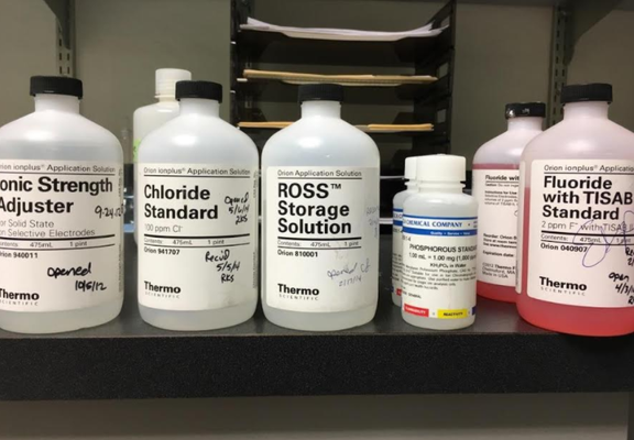 Chemical Waste Disposal - We specialize in in Commercial and Industrial chemical disposal projects, we also do used oil disposal and yard clean up projects.  Please call us 602-402-9009 with any questions.