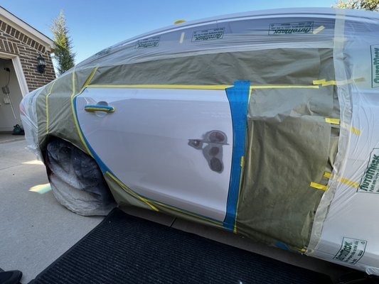 2019 Jaguar - Repaired and refinished passenger rear door of Jaguar 2019 Jaguar - Repaired and refinished passenger rear door of Jaguar