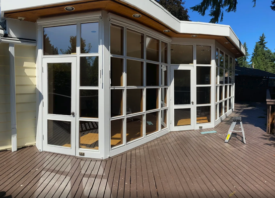 Window Cleaning - Get your window cleaned and looking sparkly new!
Call to schedule your appointment today! 206-291-2232 Window Cleaning - Get your window cleaned and looking sparkly new!
Call to schedule your appointment today! 206-291-2232