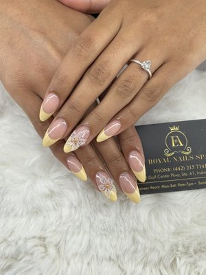 Royal nails spa - New salon in indio with a lot of experience techs that good at designs and clean environment,let try us! Royal nails spa - New salon in indio with a lot of experience techs that good at designs and clean environment,let try us!