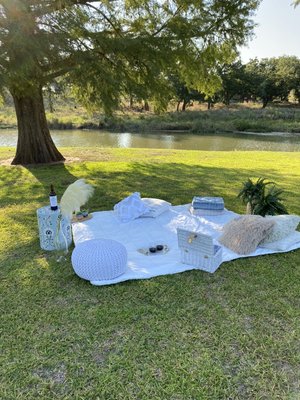 Ambiance delivery for small gatherings. Date night, girls night, family events - Create your memories in a way no one can forget! Birthdays, bachelorettes, date nights, anniversaries or just a plain I love who you are setting, with no effort to you. Ambiance delivery for small gatherings. Date night, girls night, family events - Create your memories in a way no one can forget! Birthdays, bachelorettes, date nights, anniversaries or just a plain I love who you are setting, with no effort to you.