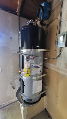 Heat Pump Water Heater Install - This 50 gallon electric heat pump water heater replaced an old gas water heater. Heat Pump Water Heater Install - This 50 gallon electric heat pump water heater replaced an old gas water heater.