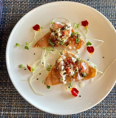 Small Ohana - Invite Chef Ginger into your home/vacation rental, for the full private chef experience.
Perfect for family dinners or private celebrations.
 
Suggested menus for parties of 2-6 guests.