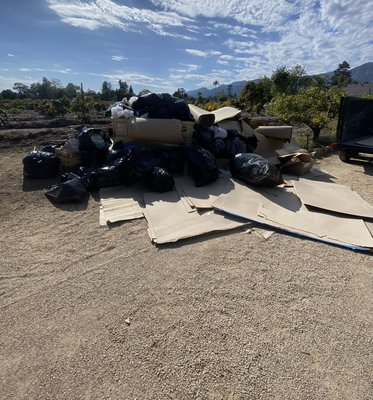 Junk and cardboard disposal - We are available to assist all of Ventura and Santa Barbara communities. Prices per truck load / volume is priced below. Please don’t hesitate to ask us any additional questions.- ACSR junk team