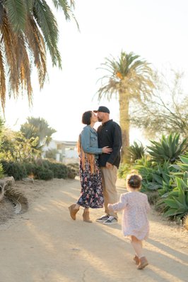 Palos Verdes Photoshoot - Palos Verdes offers a picturesque setting with its vibrant succulents and lush greenery, creating a light and breezy atmosphere perfect for capturing family memories. The charming pathways and warm natural light make it an ideal spot for both quick mini sessions and longer family shoots. Whether you're after casual moments or timeless portraits, this versatile location provides a beautiful backdrop to tell your story. Palos Verdes Photoshoot - Palos Verdes offers a picturesque setting with its vibrant succulents and lush greenery, creating a light and breezy atmosphere perfect for capturing family memories. The charming pathways and warm natural light make it an ideal spot for both quick mini sessions and longer family shoots. Whether you're after casual moments or timeless portraits, this versatile location provides a beautiful backdrop to tell your story.