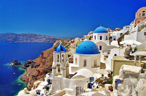 Virgin Cruise Sale - Sale away to far off distant islands with golden sands and azure blue beaches. Virgin are having a sale with up to $900 off plus free drinks up to $600 off.  Call us for more information on 562-304 0858
Cruise with a difference!!!