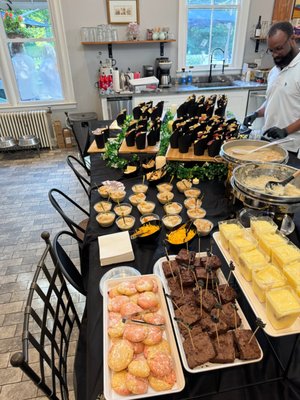 Graduate Party Celebration - This was an intimate cocktail party in honor of an graduate student‘s graduation.