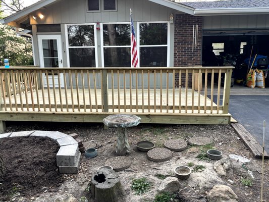 Its raining Decks this year - This is another deck we just finished up. It seems half of my calls are for decks. Lucky for you all that I specialize in decks. keep checking back more to come Its raining Decks this year - This is another deck we just finished up. It seems half of my calls are for decks. Lucky for you all that I specialize in decks. keep checking back more to come