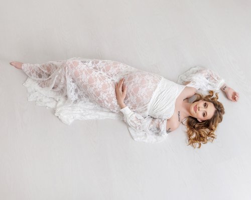 Maternity - We specialize in capturing the beauty of motherhood, allowing you to freeze time and create lasting memories of the miracle growing within you. Our goal is to help you preserve the beauty and excitement of your pregnancy through timeless portraits that you’ll cherish forever.