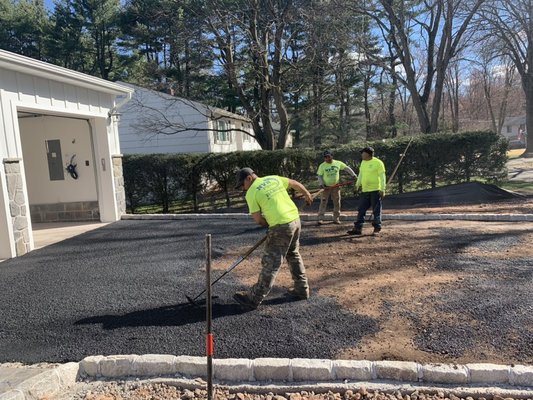 Driveway Paving - NVN Paving company offers a great variety of driveway finishes and materials to meet everyone’s design tastes.
Call us for free estimate 201-455-6000