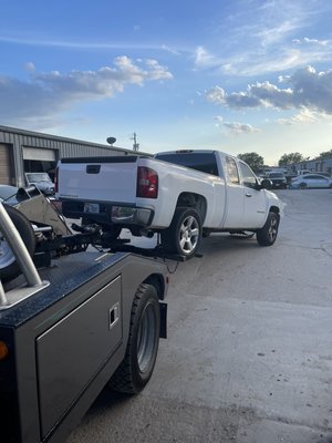 Spring, TX Towing & Roadside Support – Available 24/7 | Free Quotes - We know how stressful car trouble can be, and we understand you have choices when it comes to towing and roadside assistance. That’s why we’re available 24/7, ready to help with a dedicated team and state-of-the-art equipment. Our experienced drivers provide safe, reliable towing between any locations. We also offer immediate roadside services, including flat tire changes, car unlocks, and fuel delivery—anytime, day or night. With a wide range of services, we’re here whenever you need us—just give us a call for a free quote! Spring, TX Towing & Roadside Support – Available 24/7 | Free Quotes - We know how stressful car trouble can be, and we understand you have choices when it comes to towing and roadside assistance. That’s why we’re available 24/7, ready to help with a dedicated team and state-of-the-art equipment. Our experienced drivers provide safe, reliable towing between any locations. We also offer immediate roadside services, including flat tire changes, car unlocks, and fuel delivery—anytime, day or night. With a wide range of services, we’re here whenever you need us—just give us a call for a free quote!