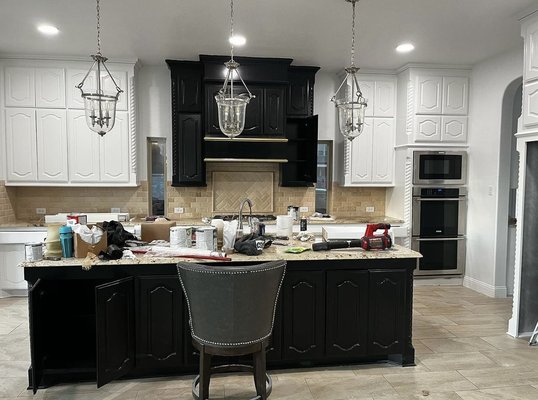 Kitchen cabinet painting - Custom cabinet painting Kitchen cabinet painting - Custom cabinet painting