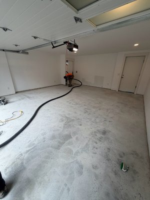 Washington DC - Washington, DC Garage Floor Transformation
Another 2-car garage completed with a durable polyaspartic flake system. Clean, seamless, and built for everyday use.
✔ Professional surface preparation ✔ Decorative flake finish ✔ UV and stain resistant topcoat ✔ Long-lasting protection
Serving Washington, DC, Maryland, and Northern Virginia.
📞 Free estimates available.