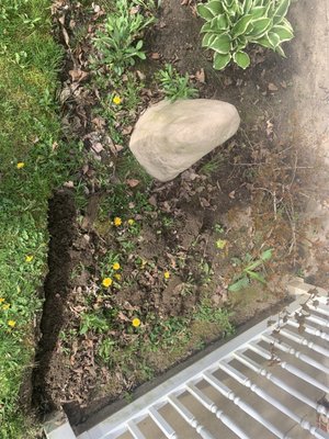 Before and afters of a flower bed renovation we did. - Flowerbed renovation before and afters.