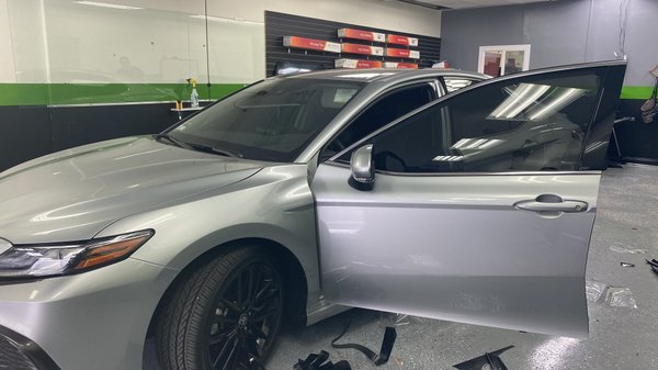 Toyota Camry llumar ceramic all around - 5% back doors and back windshield and 15% front doors llumar ceramic best for heat reduction. Toyota Camry llumar ceramic all around - 5% back doors and back windshield and 15% front doors llumar ceramic best for heat reduction.