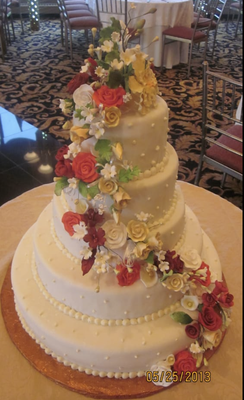 Wedding Cake - I specialize in wedding cakes. I love to design cakes for such a beautiful event. Wedding Cake - I specialize in wedding cakes. I love to design cakes for such a beautiful event.