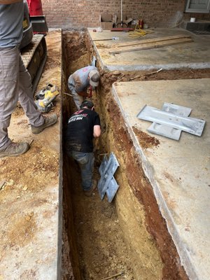 Wall Anchors - Our crews are putting in the work in Lincolnton, NC! We are installing Wall Anchors today to help stabilize the walls that have bowed!
#crawlspacecompany #waterproofing #foundationrepair #wallanchors #basementwaterproofing Wall Anchors - Our crews are putting in the work in Lincolnton, NC! We are installing Wall Anchors today to help stabilize the walls that have bowed!
#crawlspacecompany #waterproofing #foundationrepair #wallanchors #basementwaterproofing