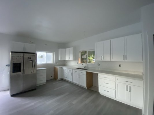 Kitchen remodel in Lake Stevens - Location: House in Lake Stevens
Scope:
Cabinetry Installation:
Install new custom or pre-fabricated kitchen cabinets as per the design specifications.
Ensure proper alignment, leveling, and secure attachment to walls and floors.
Countertops:
Install new countertops (e.g., quartz, granite, laminate) as per the selected material.
Ensure precise cutting and fitting around sinks, cooktops, and other fixtures. Kitchen remodel in Lake Stevens - Location: House in Lake Stevens
Scope:
Cabinetry Installation:
Install new custom or pre-fabricated kitchen cabinets as per the design specifications.
Ensure proper alignment, leveling, and secure attachment to walls and floors.
Countertops:
Install new countertops (e.g., quartz, granite, laminate) as per the selected material.
Ensure precise cutting and fitting around sinks, cooktops, and other fixtures.