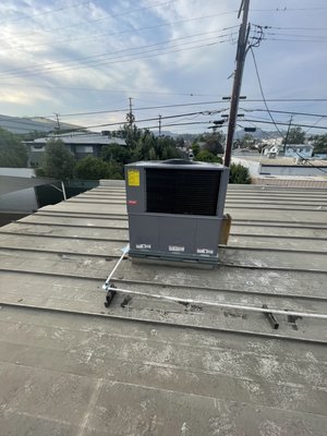 School foundation - Four unit replacement heat pump package units Bryant air-conditioning and heating School foundation - Four unit replacement heat pump package units Bryant air-conditioning and heating