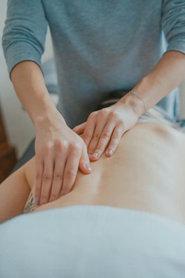 Deep Tissue Body Massage - Our Deep Tissue Body Massage focuses on targeting deeper layers of muscle and connective tissue. This technique uses slow, deliberate strokes and firm pressure to relieve chronic muscle tension, break down adhesions, and alleviate deep-seated pain or discomfort. Ideal for those with specific tension points or muscle knots, this massage promotes better mobility and long-lasting relief. Deep Tissue Body Massage - Our Deep Tissue Body Massage focuses on targeting deeper layers of muscle and connective tissue. This technique uses slow, deliberate strokes and firm pressure to relieve chronic muscle tension, break down adhesions, and alleviate deep-seated pain or discomfort. Ideal for those with specific tension points or muscle knots, this massage promotes better mobility and long-lasting relief.