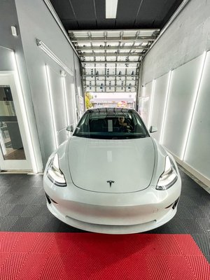 High Quality Window Tinting - High Grade Sound and Security provides high quality window tinting and professional service. High Quality Window Tinting - High Grade Sound and Security provides high quality window tinting and professional service.