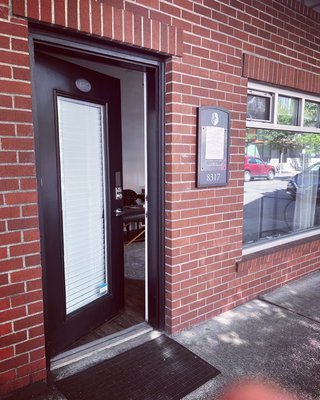 Grand Opening - Body Audit USA - This Studio has opened recently in Redmond.  Seeking referrals of people who want to audit their body and enroll in regular massage.  The premium massage membership gives a bonus of 50% more time with each massage.  
The main therapist here was first licensed in 1995, and has 12 additional credentials, including extensive training in sub specialties because she is always learning. You can count on this studio for all services related to  pregnancy (massage, Doula Training, Infant massage,), cancer and immune recovery (Manual Lymph Decongestion Therapy), and Neurological/ Executive Functioning/autism work with the cerebrospinal fluid. 
There is a type of work here for everyone, even people where mechanical massage is contraindicated.