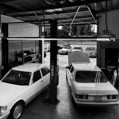 1990s Mercedes-Benz 300SE & 560SEL W126 - Our humble shop has naturally become a home for the W126.
We're truly grateful to the owners of these incredible machines for trusting us with their cars and allowing us to enjoy the experience alongside them.
With these vehicles, it's never just about the ride, the elegance, or the presence they carry.
It's about the story behind each one-the history, the craftsmanship, and the work poured into keeping them alive and thriving. Every W126 that comes through our doors adds another chapter to the legacy we're proud to preserve.