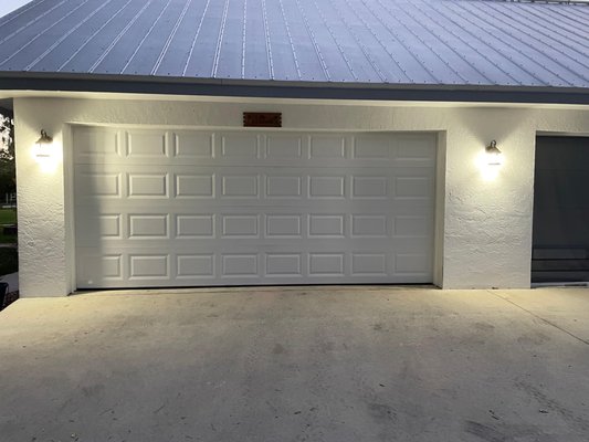 Garage Door Installation – West Palm Beach - Another pair of happy garage door owners! Garage Door Installation – West Palm Beach - Another pair of happy garage door owners!
