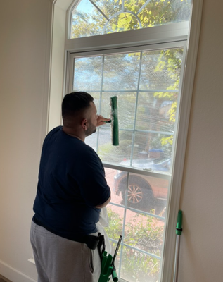 Exterior/Interior Window Washing - Before and after photos of residential window washing.