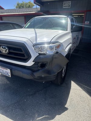 Toyota Tacoma - This Toyota Tacoma had significant damage to the front bumper after an accident. Our technicians repaired the damage and restored the front end to its original appearance.
If your vehicle has been in an accident, we're here to help with quality repairs and excellent customer service every step of the way.
📍 LA Collision Center Toyota Tacoma - This Toyota Tacoma had significant damage to the front bumper after an accident. Our technicians repaired the damage and restored the front end to its original appearance.
If your vehicle has been in an accident, we're here to help with quality repairs and excellent customer service every step of the way.
📍 LA Collision Center