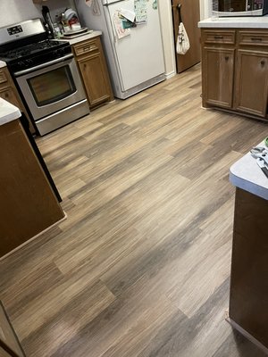 Remodeled floor and bathrooms - the old flooring in the kitchen, laundry room, bathrooms were replaced with new flooring Remodeled floor and bathrooms - the old flooring in the kitchen, laundry room, bathrooms were replaced with new flooring