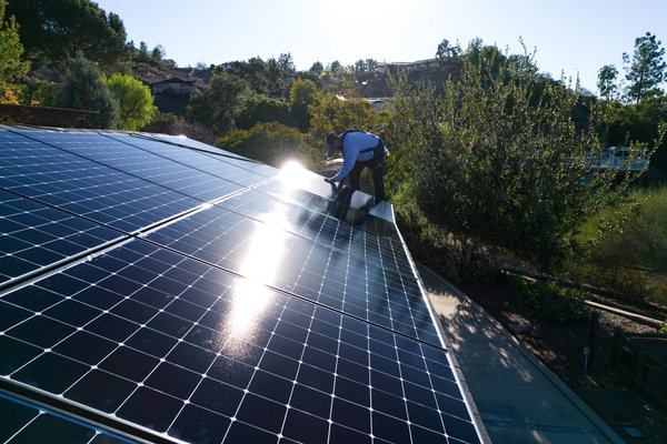 El Cajon rooftop solar - This two-array system was build on a stand-alone garage at this beautiful home in El Cajon. El Cajon rooftop solar - This two-array system was build on a stand-alone garage at this beautiful home in El Cajon.
