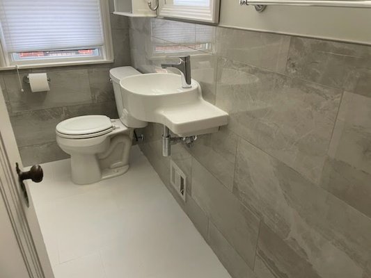 Detroit Home - Interior Bathroom - The homeowners wanted a fresh new modern look to their old bathroom. In this remodel, we added brand new tile, new fixtures and painted the walls, ceilings and trim for the modern, contemporary look they wanted. Detroit Home - Interior Bathroom - The homeowners wanted a fresh new modern look to their old bathroom. In this remodel, we added brand new tile, new fixtures and painted the walls, ceilings and trim for the modern, contemporary look they wanted.