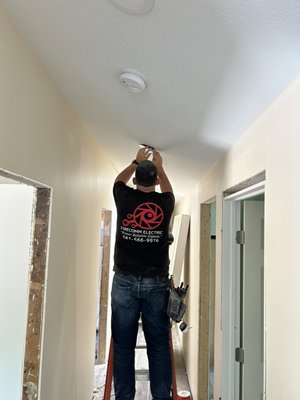 Re-wire whole house or trailers - A trailer just catch in fire, we rewire the place and install final lights and devices.

A whole house by the beach Rewiring and new 200A service was installed. New lights and devices were batalles inside the whole house.