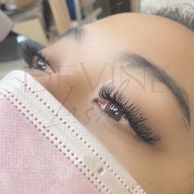 Mega Volume Lash Extensions - Mega Volume lashes uses larger volume fans at ultra light diameters to create a lusciously fluffy and dark density lash line. 
Please note that the health and integrity of your natural lashes is of most importance at DeVine Lashes Studio