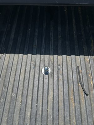 Gooseneck hitch install - Newly installed gooseneck hitch and 7 way trailer cord on a 2019 Chevy Silverado 2500 long bed Gooseneck hitch install - Newly installed gooseneck hitch and 7 way trailer cord on a 2019 Chevy Silverado 2500 long bed