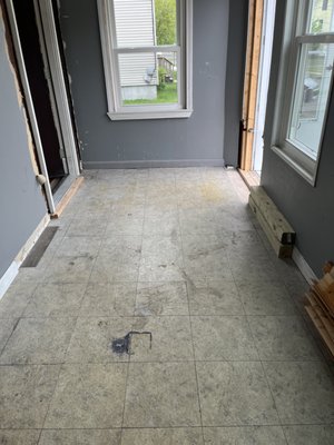 Pre-Construction Cleaning - This Clean was done for a client who is refinishing a home and needs services monthly to upkeep during construction process. Pre-Construction Cleaning - This Clean was done for a client who is refinishing a home and needs services monthly to upkeep during construction process.