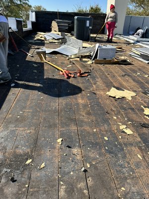 Flat roof restoration - This roof was replaced and updated with 2’ insulation Flat roof restoration - This roof was replaced and updated with 2’ insulation
