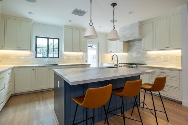 Kitchen & Bathroom & Stairway Remodel - Discover our latest Newport Beach remodel, where we seamlessly blended contemporary style with top-notch quality. Our team transformed this home into a modern masterpiece, prioritizing luxury in every detail. Kitchen & Bathroom & Stairway Remodel - Discover our latest Newport Beach remodel, where we seamlessly blended contemporary style with top-notch quality. Our team transformed this home into a modern masterpiece, prioritizing luxury in every detail.
