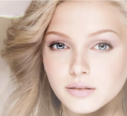 Holistic Keratin Lash Lifts - If your lashes need a bit of a boost, but you want a less expensive alternative to eyelash extensions, consider a Holistic Keratin Lash Enhancement. An easy alternative to extensions, a lash lift adds lift (and life) to your natural lashes and lasts between four to six weeks. This enhancement is perfect for those who have straight lashes that won't hold a curl, hooded eyelids, or even those who just want to take a break from every day curling.
Lash lifts are designed to boost and lift the lash and offers a potential alternative to extensions. It may also complement the application of lash extensions, to facilitate their applications when your lashes are too straight or too curved!