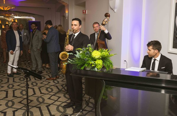 Corporate Events - Elite Music Group provides exceptional live music entertainment tailored for corporate events and celebrations, featuring a diverse range of performances that cater to every taste. From the elegance of Classical music and timeless Jazz to the vibrant sounds of the '80s and '90s, to Contemporary Music, we ensure an unforgettable musical experience for every occasion. Corporate Events - Elite Music Group provides exceptional live music entertainment tailored for corporate events and celebrations, featuring a diverse range of performances that cater to every taste. From the elegance of Classical music and timeless Jazz to the vibrant sounds of the '80s and '90s, to Contemporary Music, we ensure an unforgettable musical experience for every occasion.