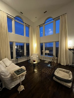 Luxury Residential Cleaning - What we cover to make your home shine with Fairy Clean:
Specialize in Deep Clean, Wipe down of all ceilings,walls, vents, fans, kick boards, baseboards, wiping of all doors,knobs,vacuumed, mopped, bed linens changed, organization, all kitchen appliances wiped and sanitize all furniture and curtains blinds dust off and wiped clean. Stove, oven interior deep cleaned, microwave
Maintenance: wiping of all kitchen appliances, all furniture surfaces, main windows, vacuum, mopping, organizing, all rooms clean including bathroom, linens changed.
Fridge/ freezer cleaning
Window/track cleaning
Carpet cleaning
Sofa cushion cleaning.
Anything with a home WE DO! so let’s get to cleaning Family! Luxury Residential Cleaning - What we cover to make your home shine with Fairy Clean:
Specialize in Deep Clean, Wipe down of all ceilings,walls, vents, fans, kick boards, baseboards, wiping of all doors,knobs,vacuumed, mopped, bed linens changed, organization, all kitchen appliances wiped and sanitize all furniture and curtains blinds dust off and wiped clean. Stove, oven interior deep cleaned, microwave
Maintenance: wiping of all kitchen appliances, all furniture surfaces, main windows, vacuum, mopping, organizing, all rooms clean including bathroom, linens changed.
Fridge/ freezer cleaning
Window/track cleaning
Carpet cleaning
Sofa cushion cleaning.
Anything with a home WE DO! so let’s get to cleaning Family!