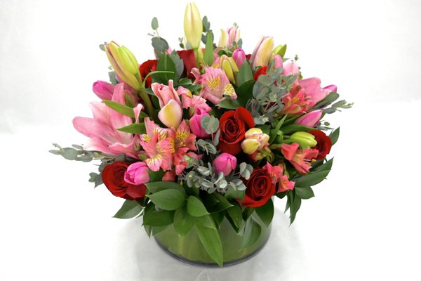 Valentines Day Flowers - We offer SAME-DAY delivery. Valentines Day Flowers - We offer SAME-DAY delivery.