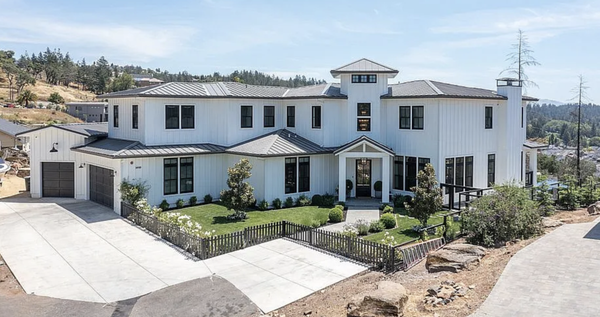NFPA 13D Custom Homes - During the Tubbs Fire in October 2017, thousands of families were evacuated, their homes were destroyed, and a recovery project started. This residence was one of those destroyed and rebuilt homes, and a fire sprinkler system was installed to help keep families safe. NFPA 13D Custom Homes - During the Tubbs Fire in October 2017, thousands of families were evacuated, their homes were destroyed, and a recovery project started. This residence was one of those destroyed and rebuilt homes, and a fire sprinkler system was installed to help keep families safe.