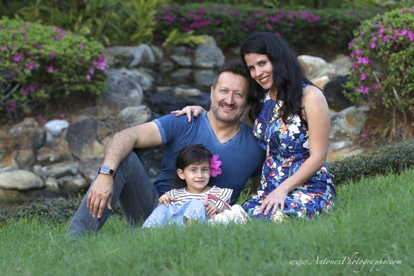 Family Moments - This portfolio is showcasing some of my work of different family portraits, moments, and memories! Family Moments - This portfolio is showcasing some of my work of different family portraits, moments, and memories!
