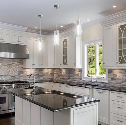 Deep cleaning - Home cleaning protects. Deep cleaning - Home cleaning protects.