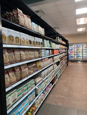 Grocery & Fresh Organic Produce - Green Life market is not your normal grocery and Produce store. All of our Produce is 100% Organic. However, from time to time, we support our local farmers who follow and practice the self-sustaining cycle of resources of their farms, and of course help the final product from enhancing soil, water quality. They reduce pollution, provide safe and healthy livestock habitats. We will never use anyone that uses any synthetic fertilizers to add nutrients to the soil, or any pesticides for pest control, antibiotics, or any genetic engineering. In short, we use USDA Organic certified that includes strict guidelines on how the foods are grown, handled and processed. Grocery & Fresh Organic Produce - Green Life market is not your normal grocery and Produce store. All of our Produce is 100% Organic. However, from time to time, we support our local farmers who follow and practice the self-sustaining cycle of resources of their farms, and of course help the final product from enhancing soil, water quality. They reduce pollution, provide safe and healthy livestock habitats. We will never use anyone that uses any synthetic fertilizers to add nutrients to the soil, or any pesticides for pest control, antibiotics, or any genetic engineering. In short, we use USDA Organic certified that includes strict guidelines on how the foods are grown, handled and processed.