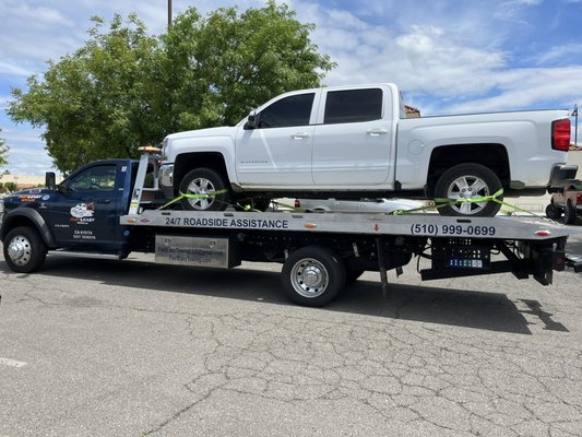 Truck Towing - Flatbed Towing Truck Towing - Flatbed Towing