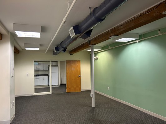 New Geek Offices Suite 2 - Suite 2 with three large offices of approx. 15 x 35 perfect for startup companies with monthly payments starting at $2500 for up to 3 employees. Kitchenette, free wifi, coffee, printing/copying.  For more information, contact info@geekoffices.com.